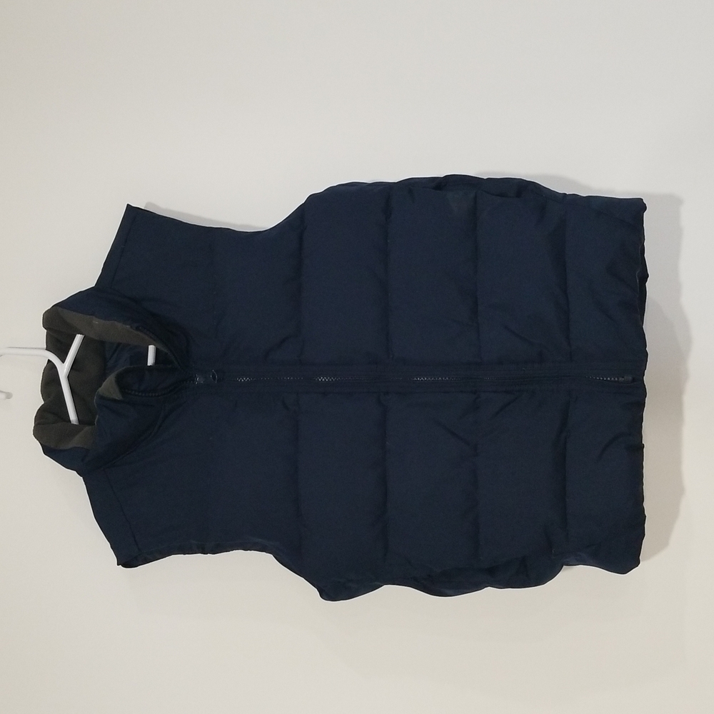 Kids Navy Puffer Vest in Medium